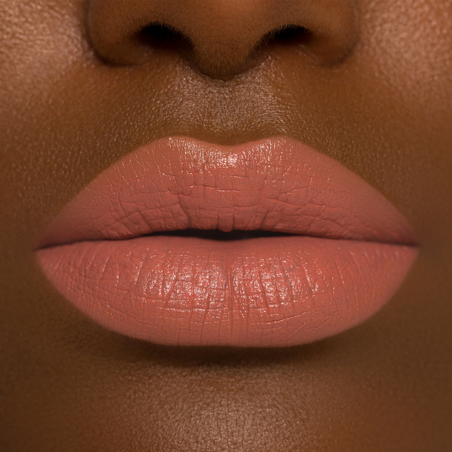 I NEED A NUDE LIPSTICK- (PERFILADOR DE LABIOS)